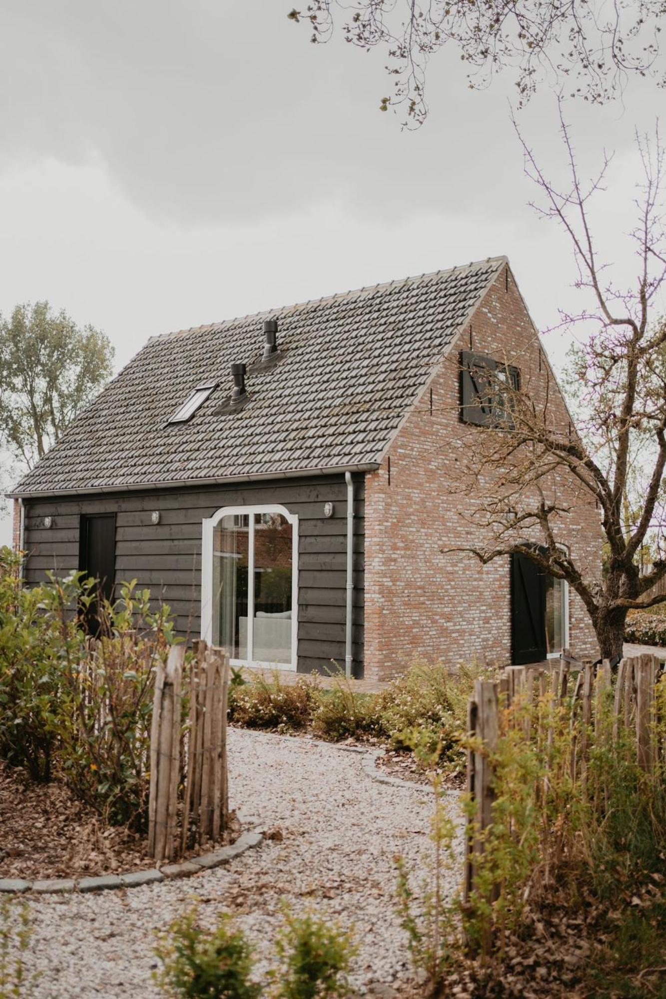 Nieuw Landelijk Vakantiehuis Aan Zee โอชต์คาเปลเล ภายนอก รูปภาพ